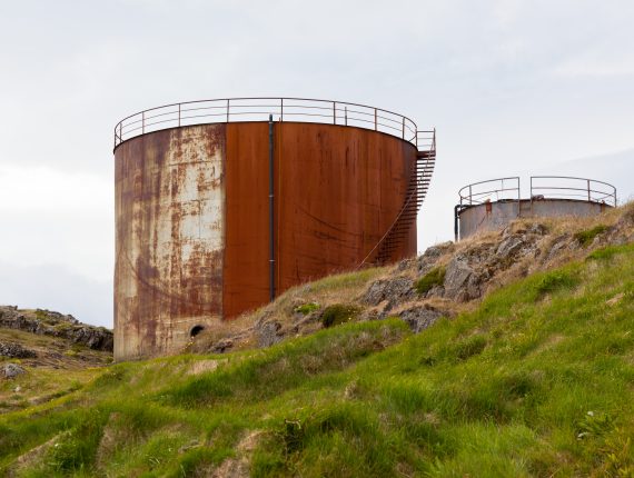 Preventing Cracking and Leaks: Modern Approaches to Storage Tank Base Construction